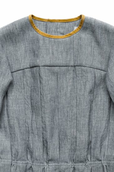 Nigel Cabourn woman - PLEAT DRESS - LINEN CHAMBRAY - INDIGO