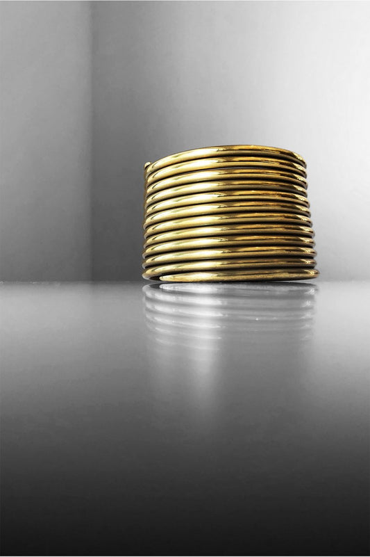 8UEDE - LAWY COILING BANGLE - GOLD