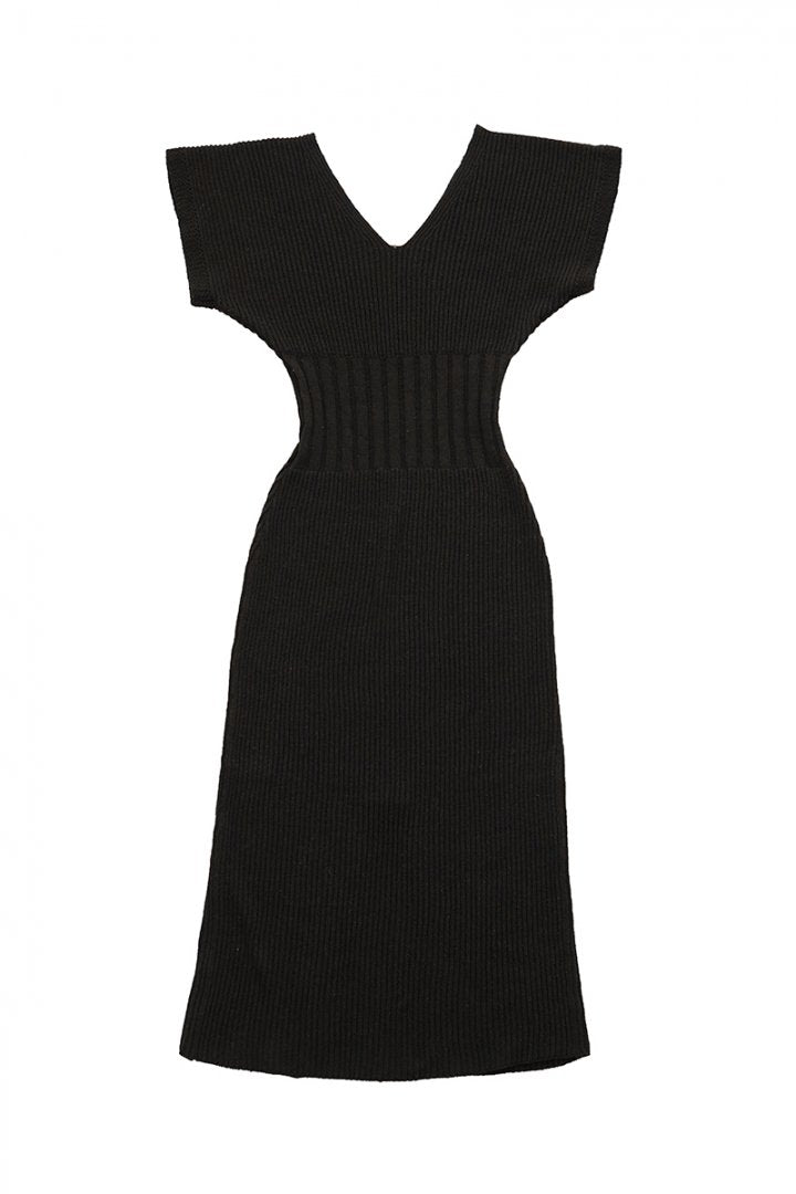 WRYHT- SLIT NECK KNIT DRESS - BLACK