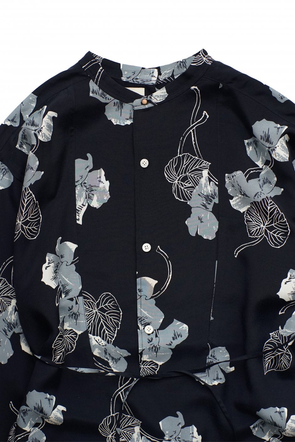 WRYHT - BACK-PLACKET BAND COLLER LONG SHIRTS - NAVY "FLOWER"