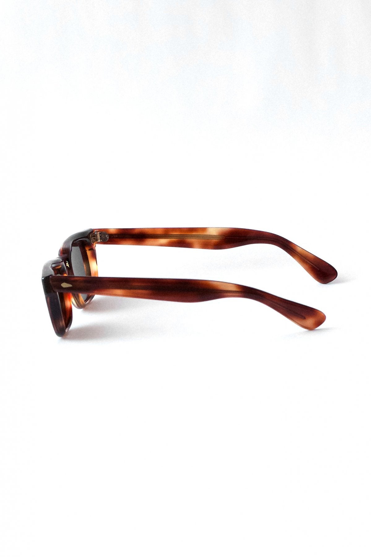 1960's American Optical - MANHATTAN - AMBER - OPT-223