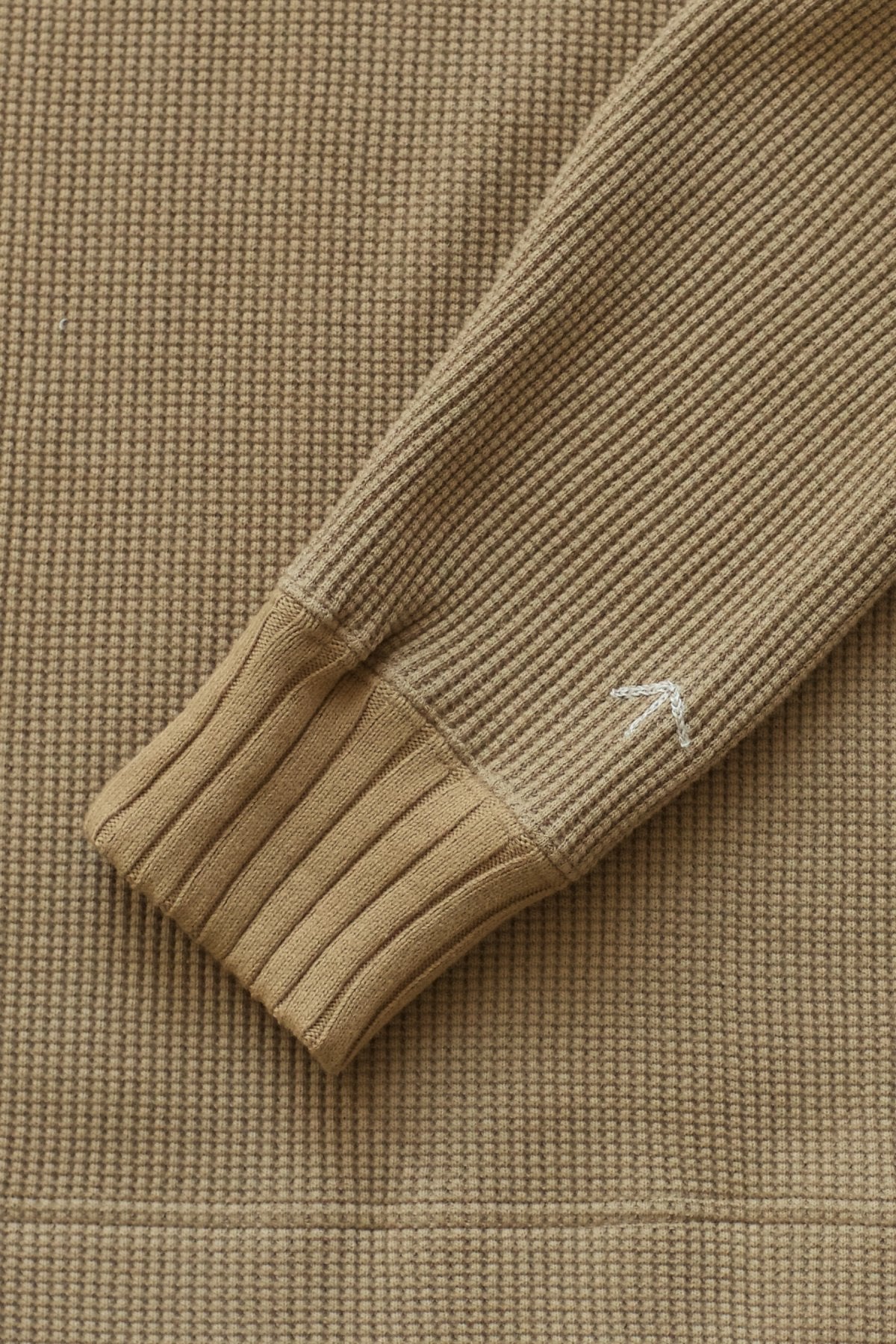 Nigel Cabourn - TURTLE NECK WAFFLE - CAMEL