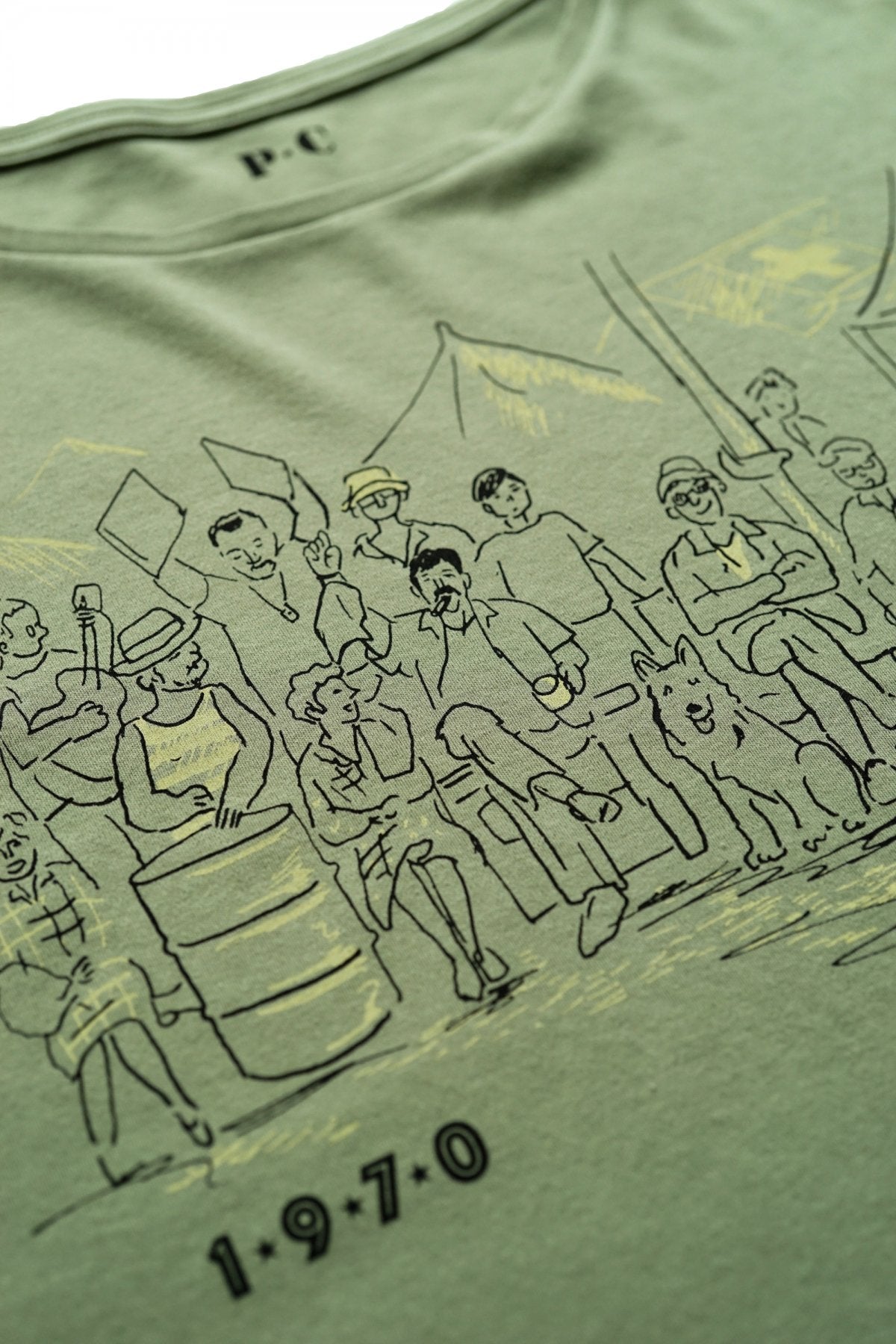 Porter Classic - T-SHIRT / MASH SHOWER SCENE - OLIVE