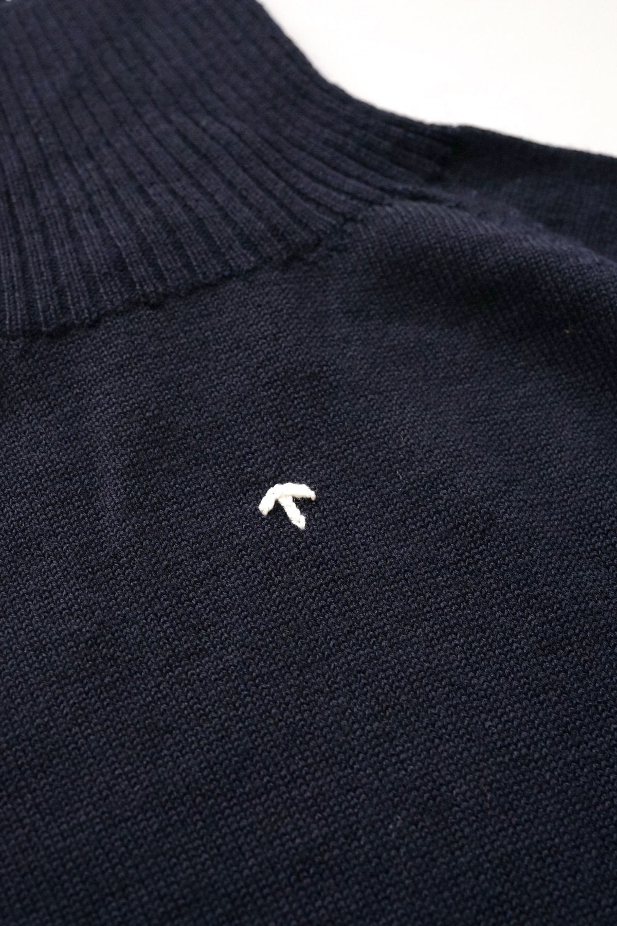 Nigel Cabourn - SEAMLESS ROLL NECK - NAVY