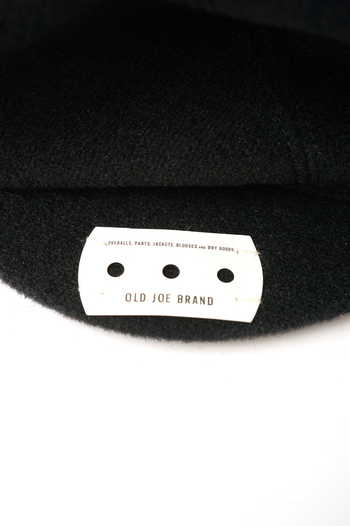 OLD JOE - EAR GUARD PEAKED CAP - BLACK