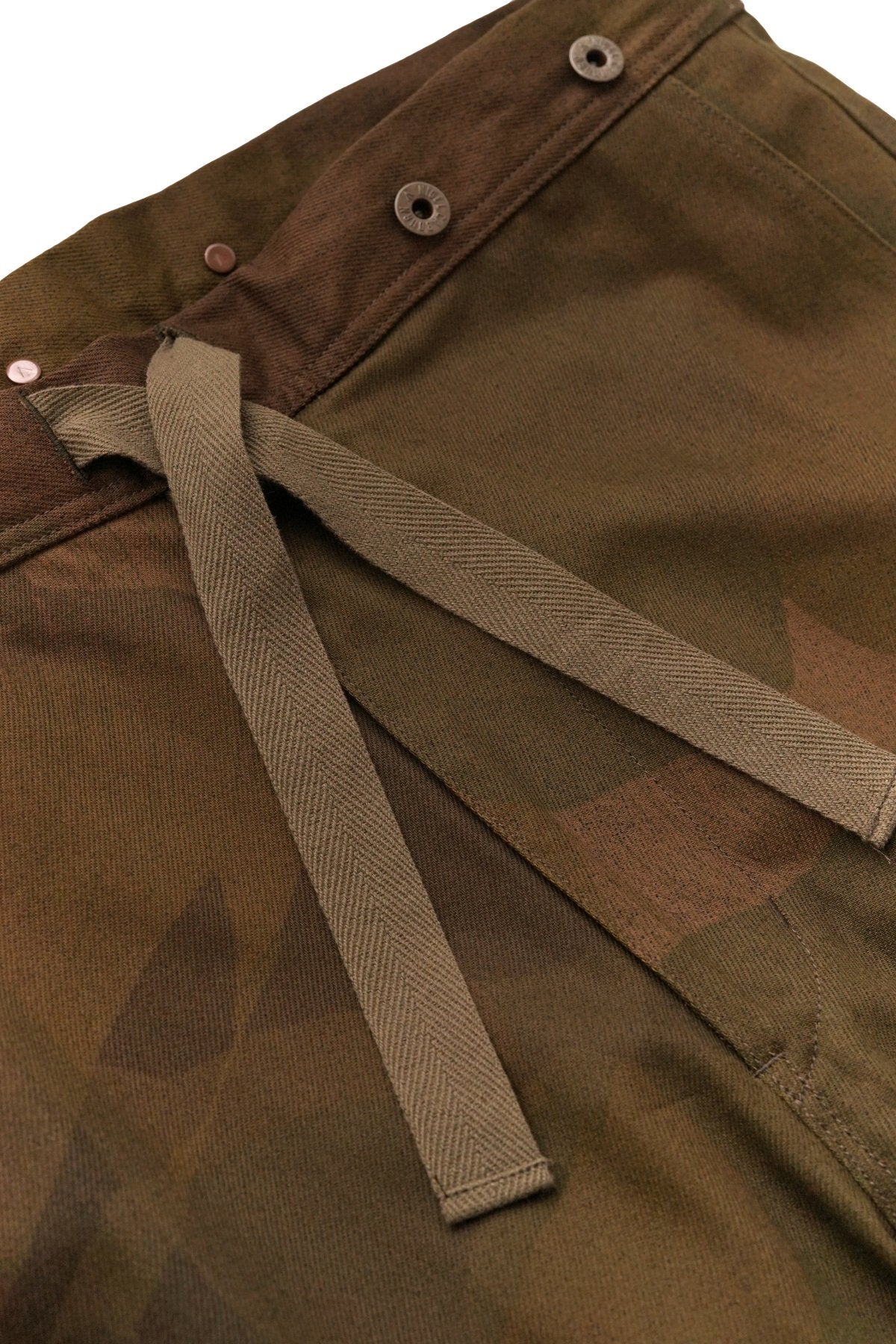 Nigel Cabourn - MODIFIED HOSPITAL PANT - BRUSH CAMO