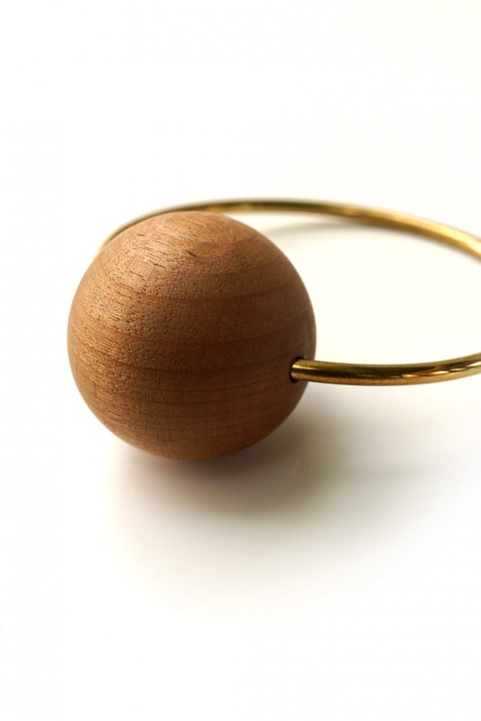 8UEDE - PARALLEL PLANET BANGLE L - NATURAL/GOLD