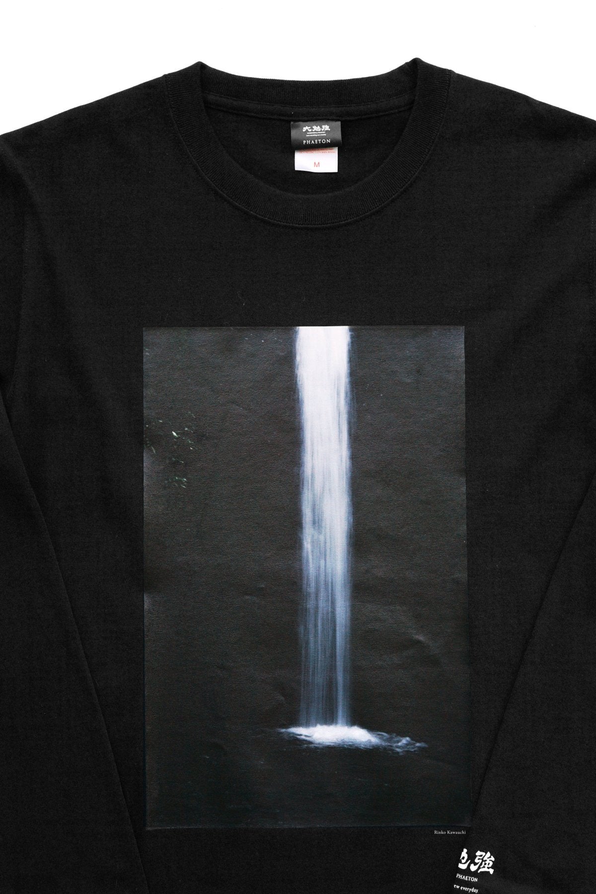 大勉強 DAIBENKYO  by PHAETON | Long Sleeve T-SHIRTS 滝 Photo Rinko Kawauchi - BLACK