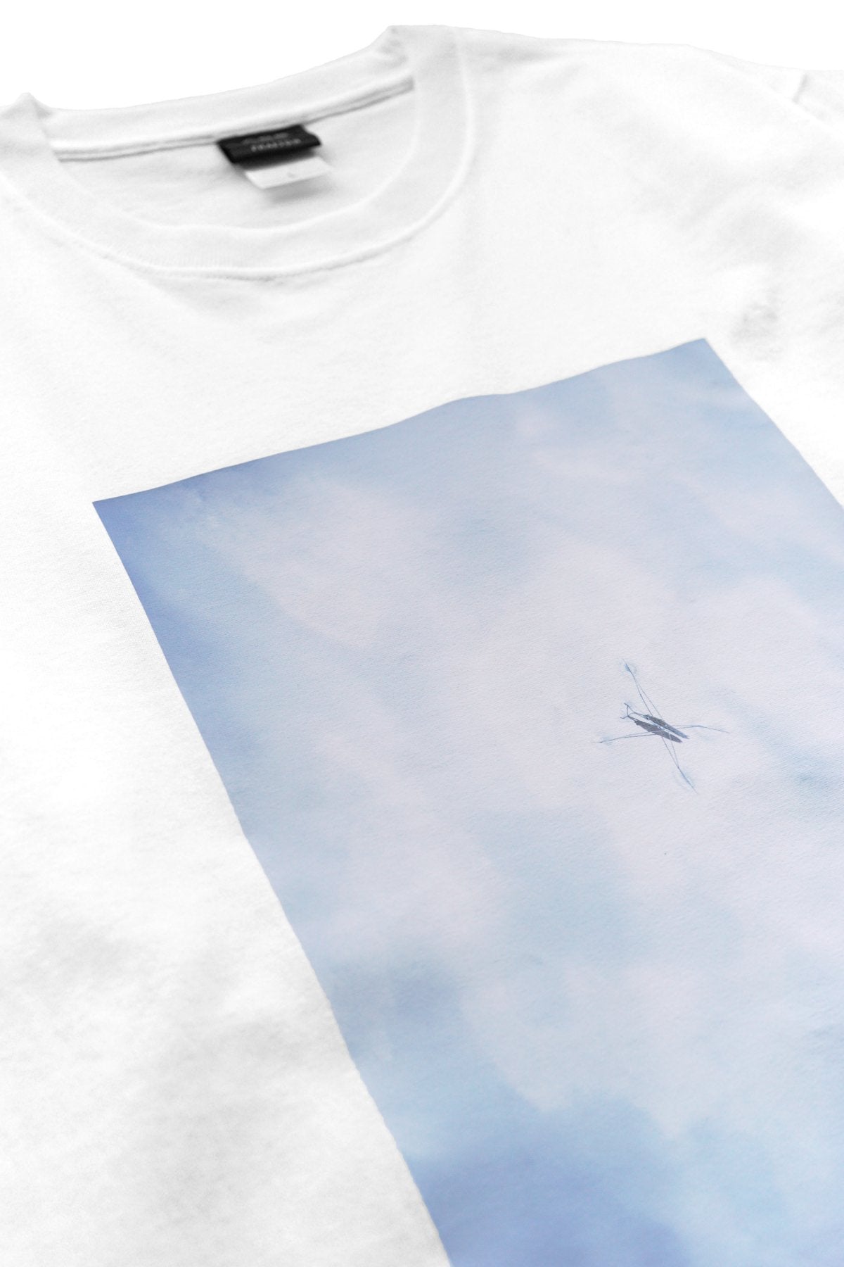 大勉強 DAIBENKYO  by PHAETON | Long Sleeve T-SHIRTS あめんぼ Photo Rinko Kawauchi - WHITE