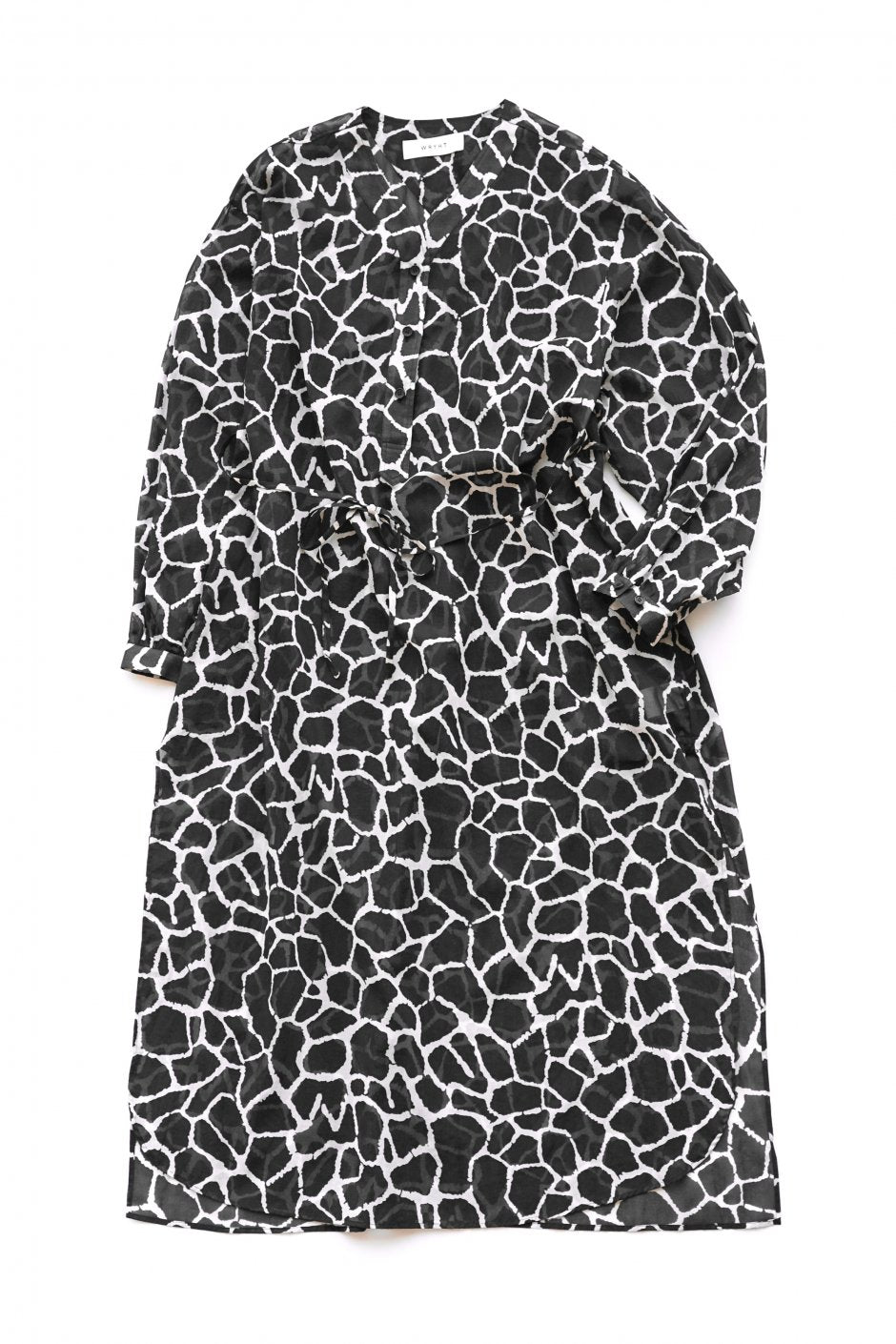 WRYHT - SLIT NECK PAJAMA DRESS - GIRAFFE BLACK