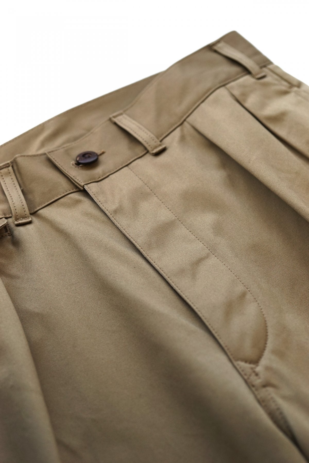 Nigel Cabourn - OFFICERS SHORT CHINO - BEIGE