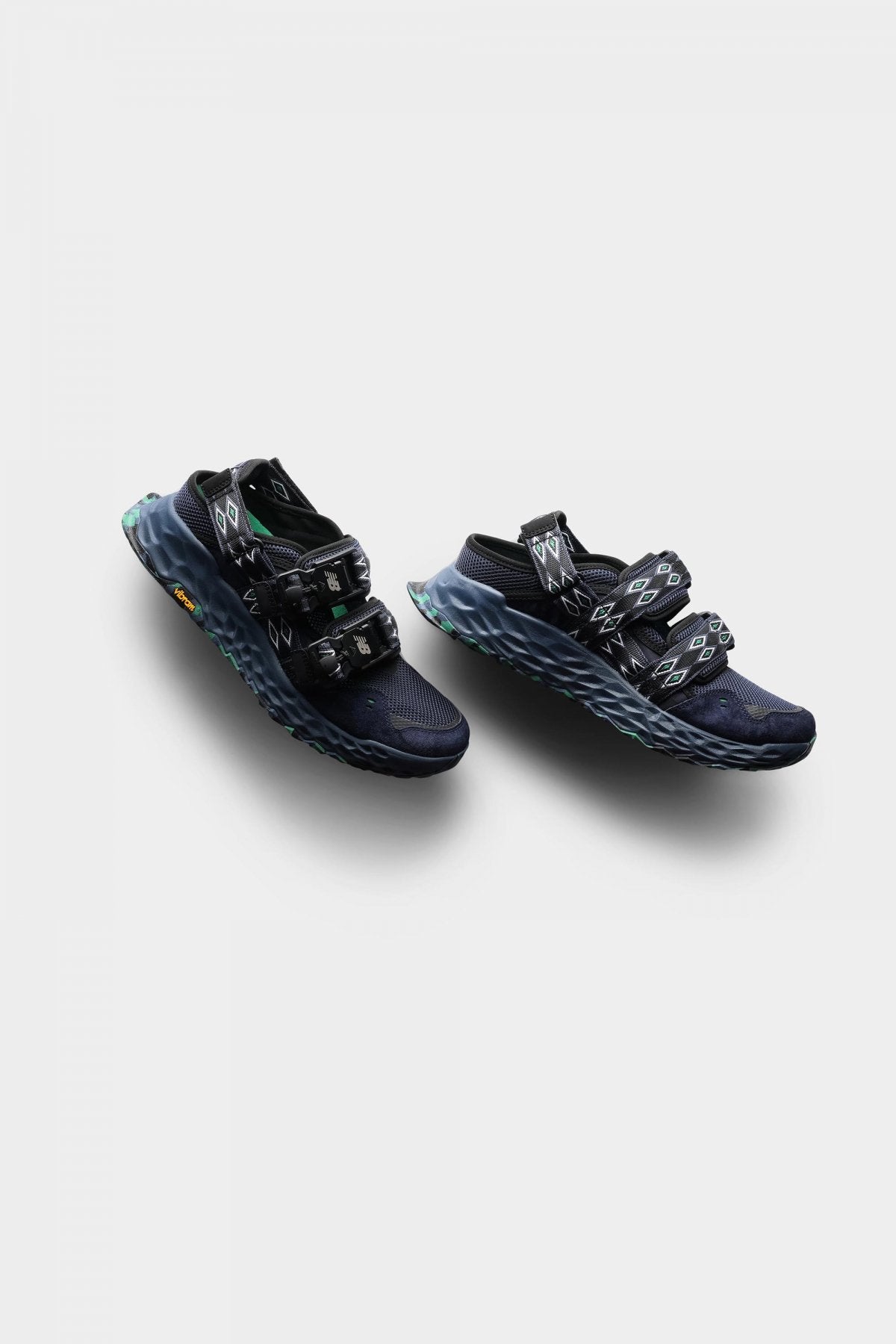 TOKYO DESIGN STUDIO New Balance - Niobium Concept 2 - NAVY