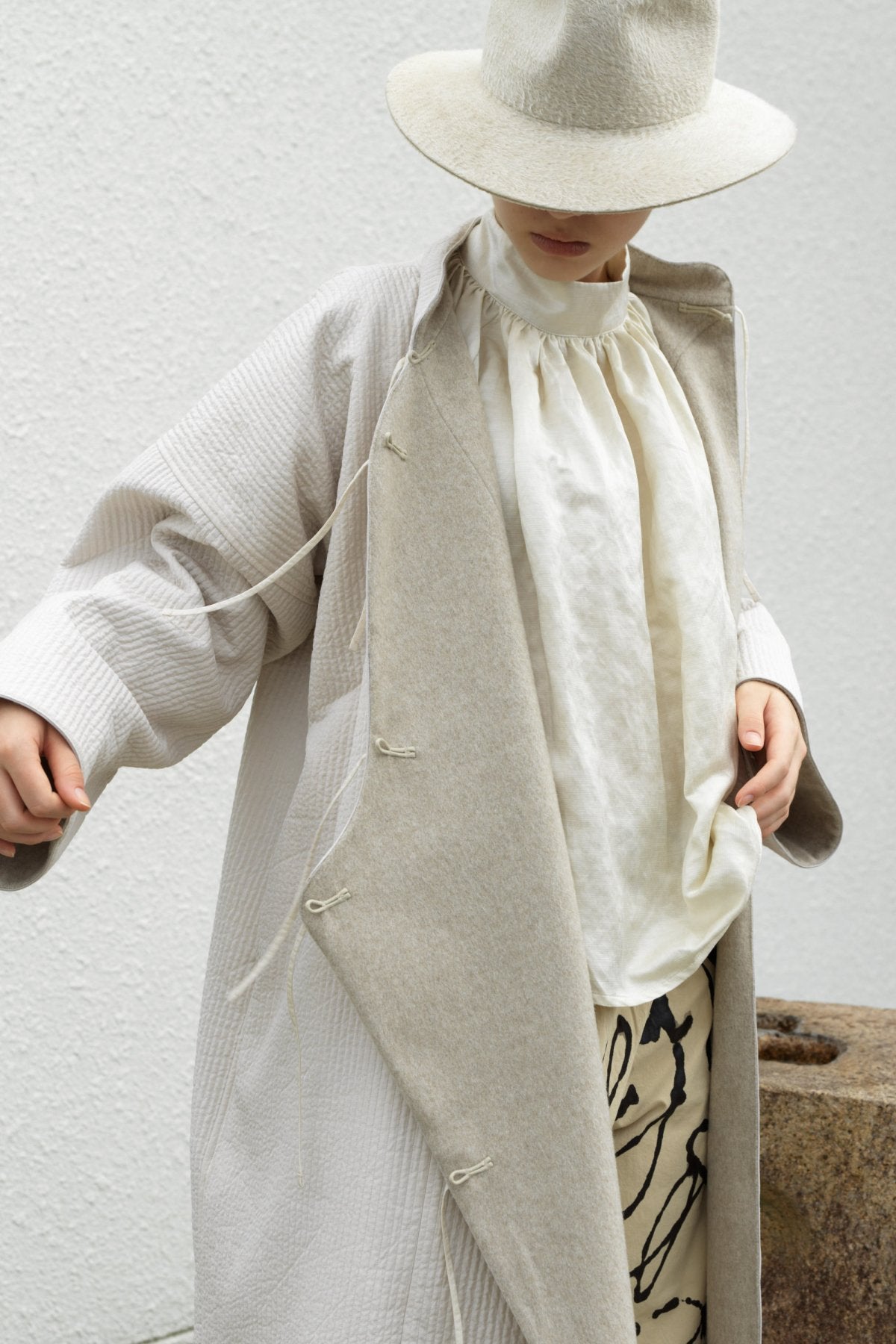 toogood - THE FALCONER TOP - CRUMPLED CUPRO - CHALK