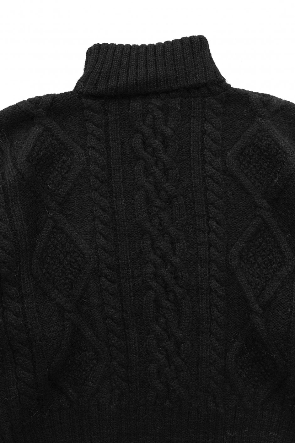 WRYHT - FISHERMAN BUTTONED SWEATER - BLACK