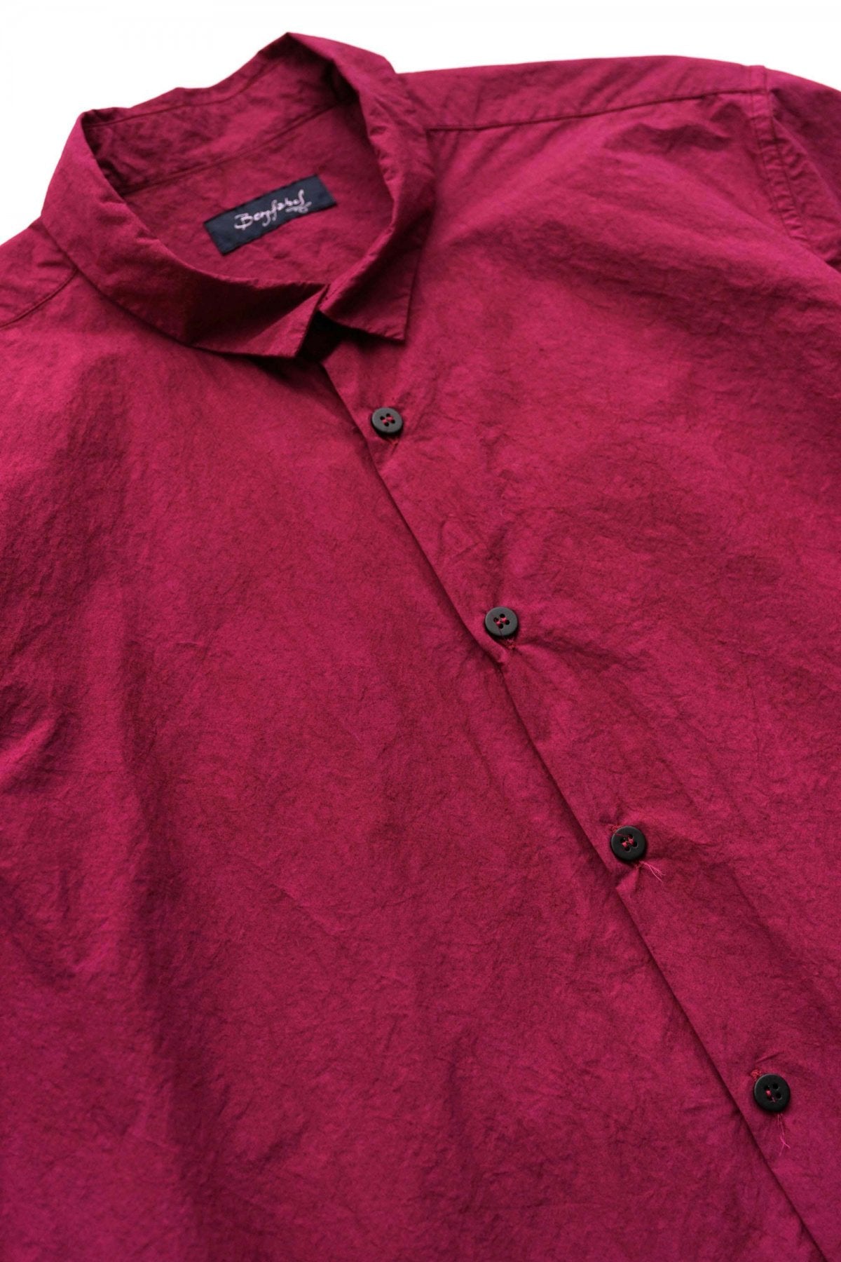 Bergfabel - LARGE SHORT TYROL SHIRT - FUCSIA