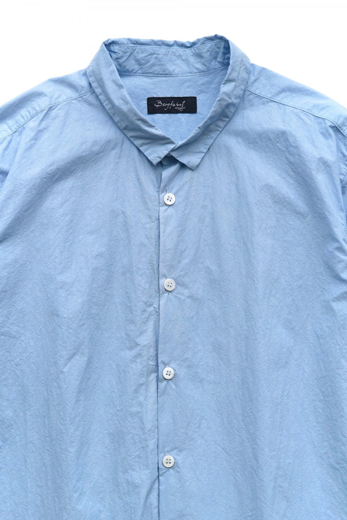 Bergfabel - LARGE SHORT TYROL SHIRT - POWDER BLUE