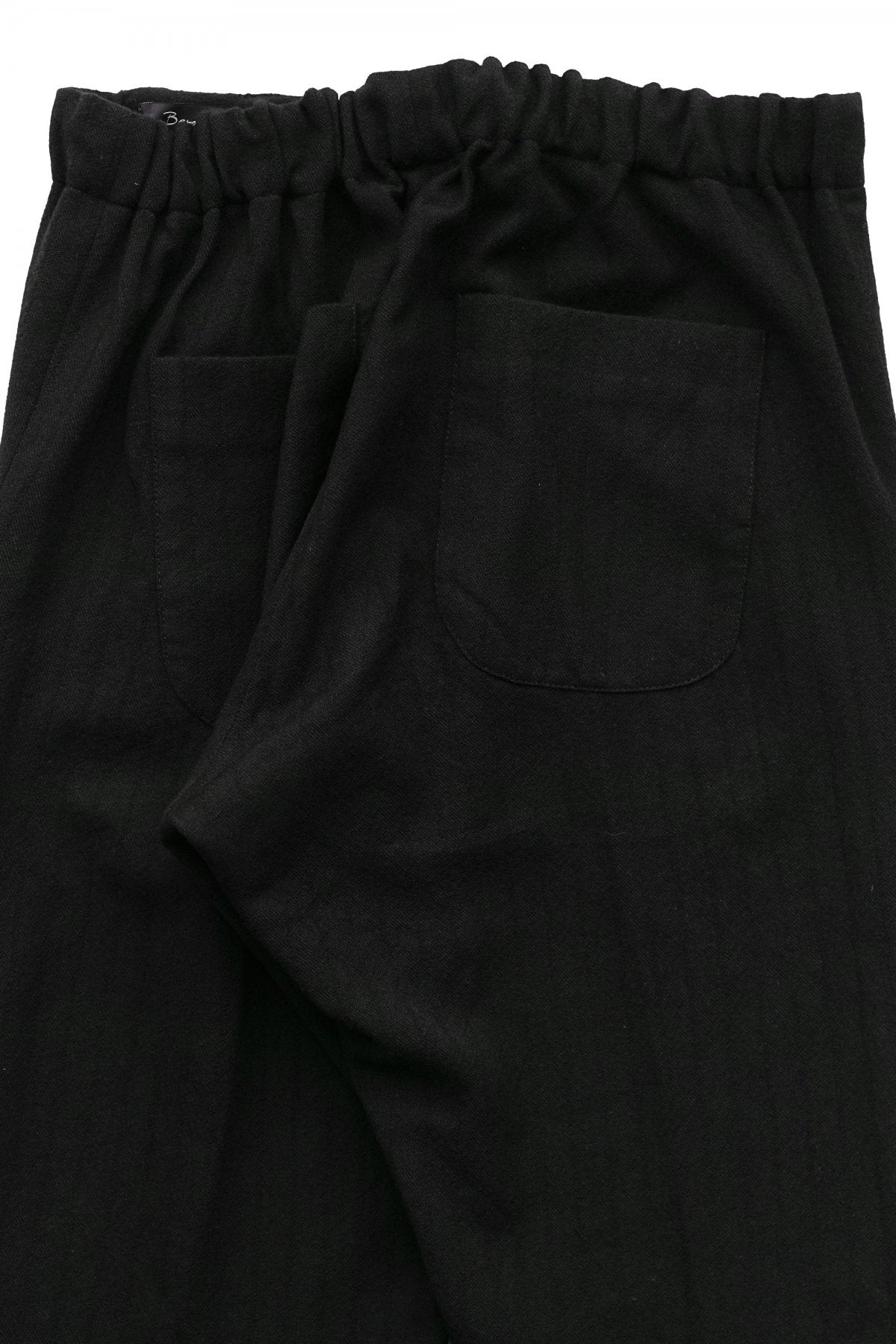 Bergfabel - JOGGING PANTS - BLACK