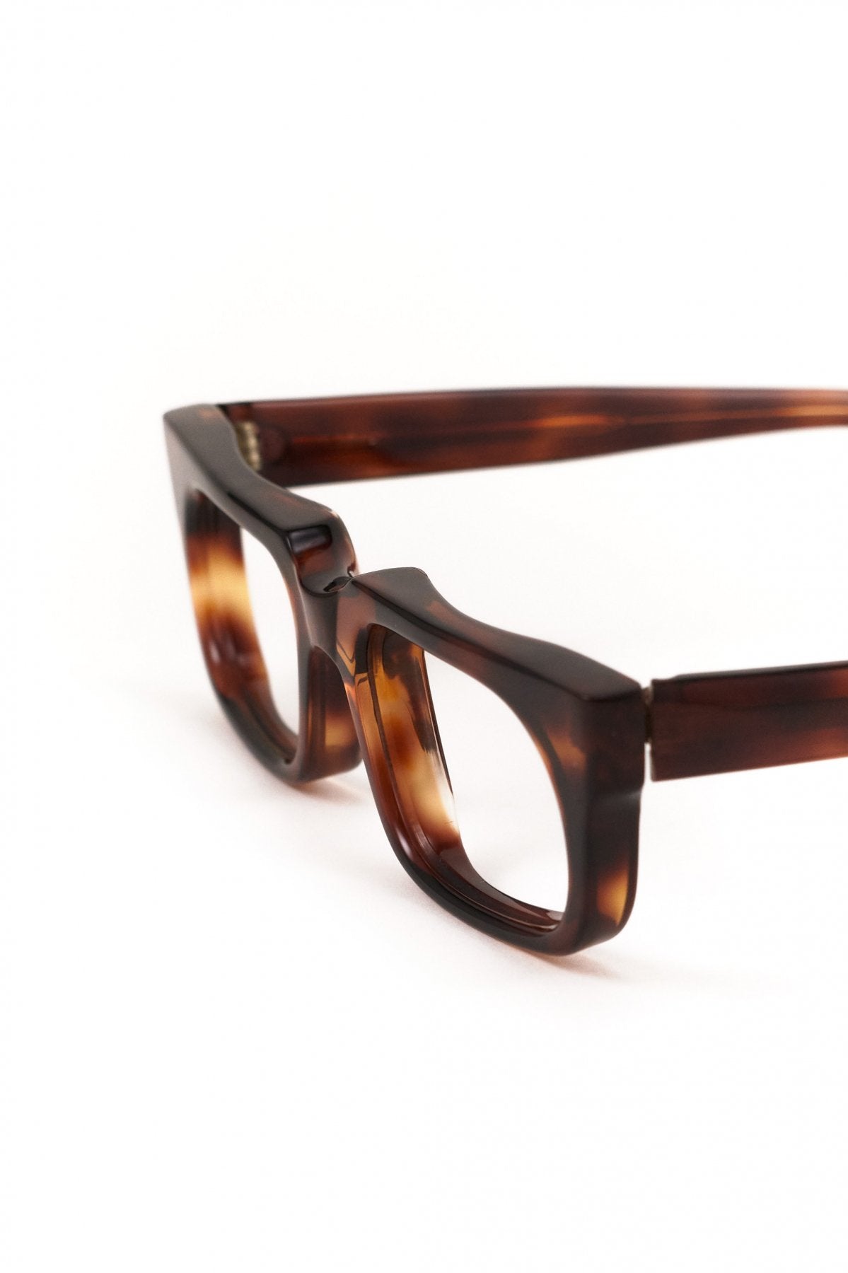 1960s BRITISH VINTAGE EYEWEAR DEMI AMBER - OPT-764