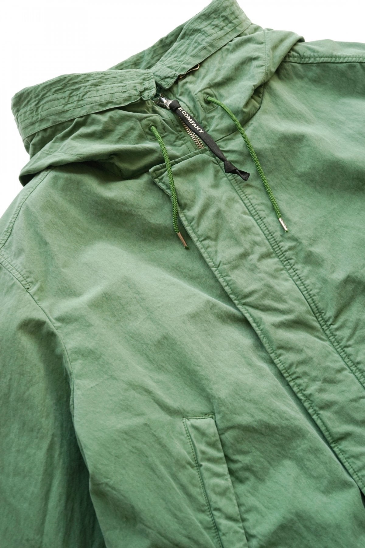 C.P.COMPANY - 50 FILI PLATED JACKET - ELM GREEN