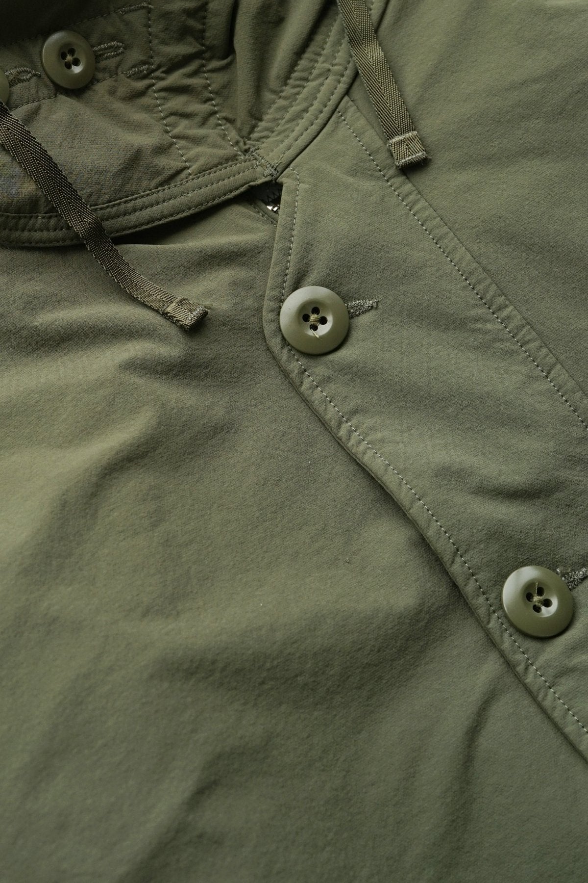 C.P. COMPANY - DYSHELL GOGGLE JACKET - STONE GRAY