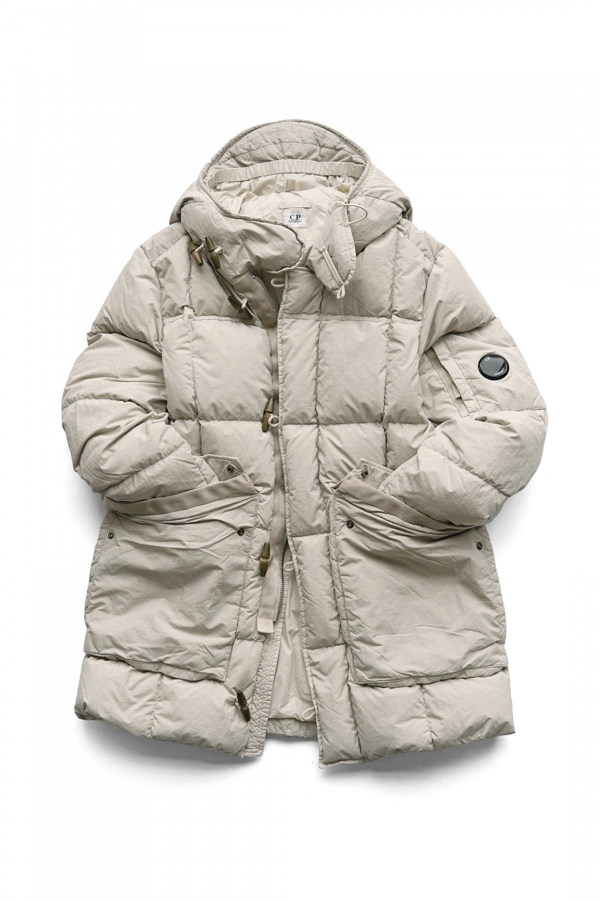 C.P. COMPANY - FLATT NYLON DOWN JACKET - SAND SHELL