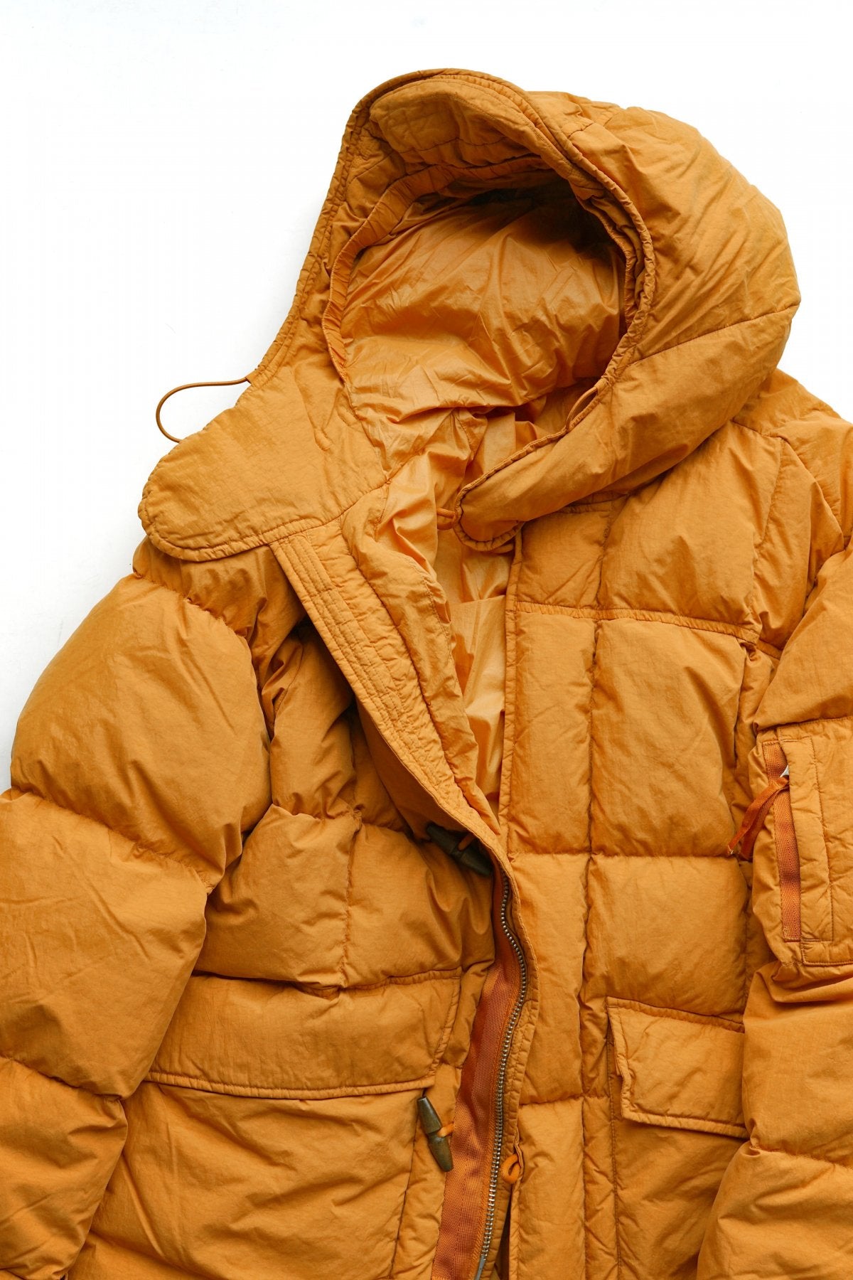 C.P. COMPANY - FLATT NYLON DOWN JACKET - DESERT SUN