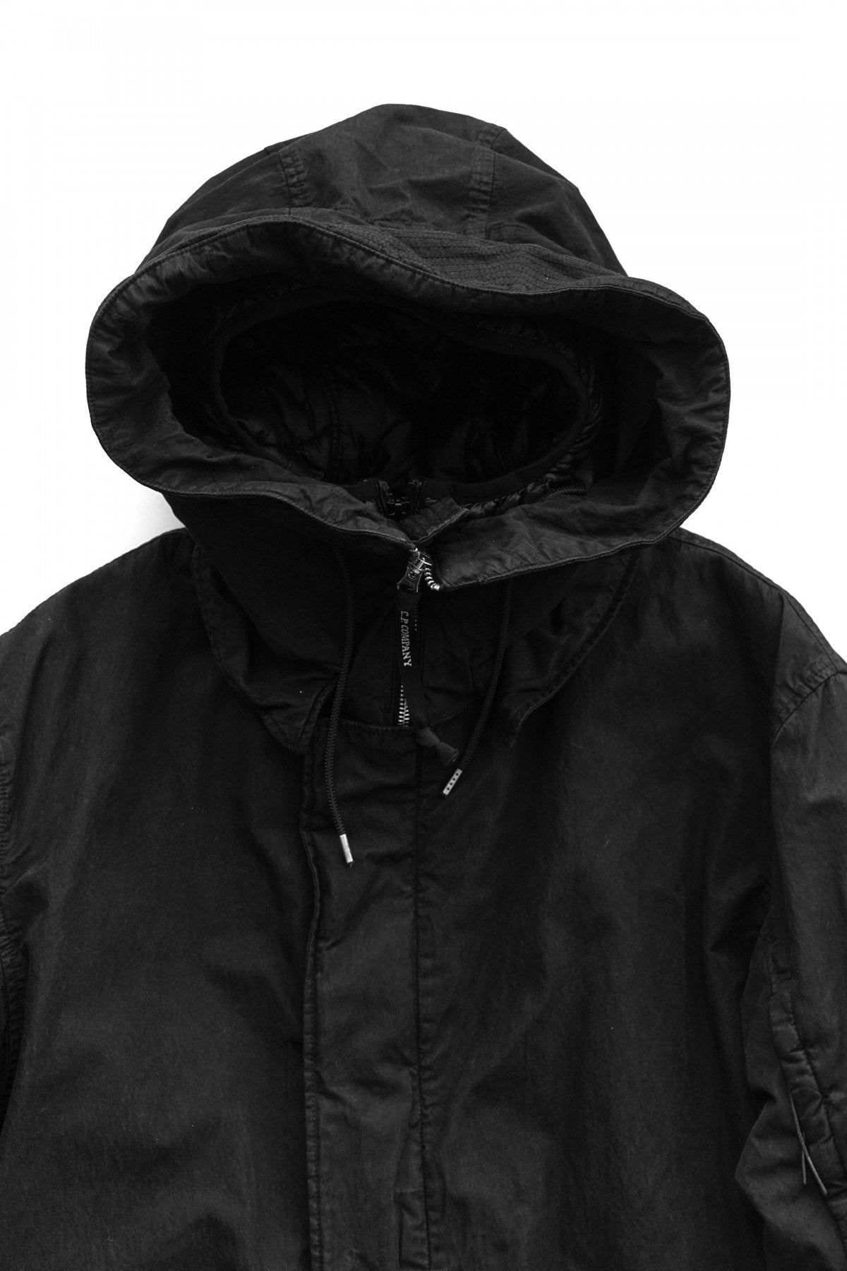 C.P. COMPANY - 50 FILI PLATED PARKA - BLACK