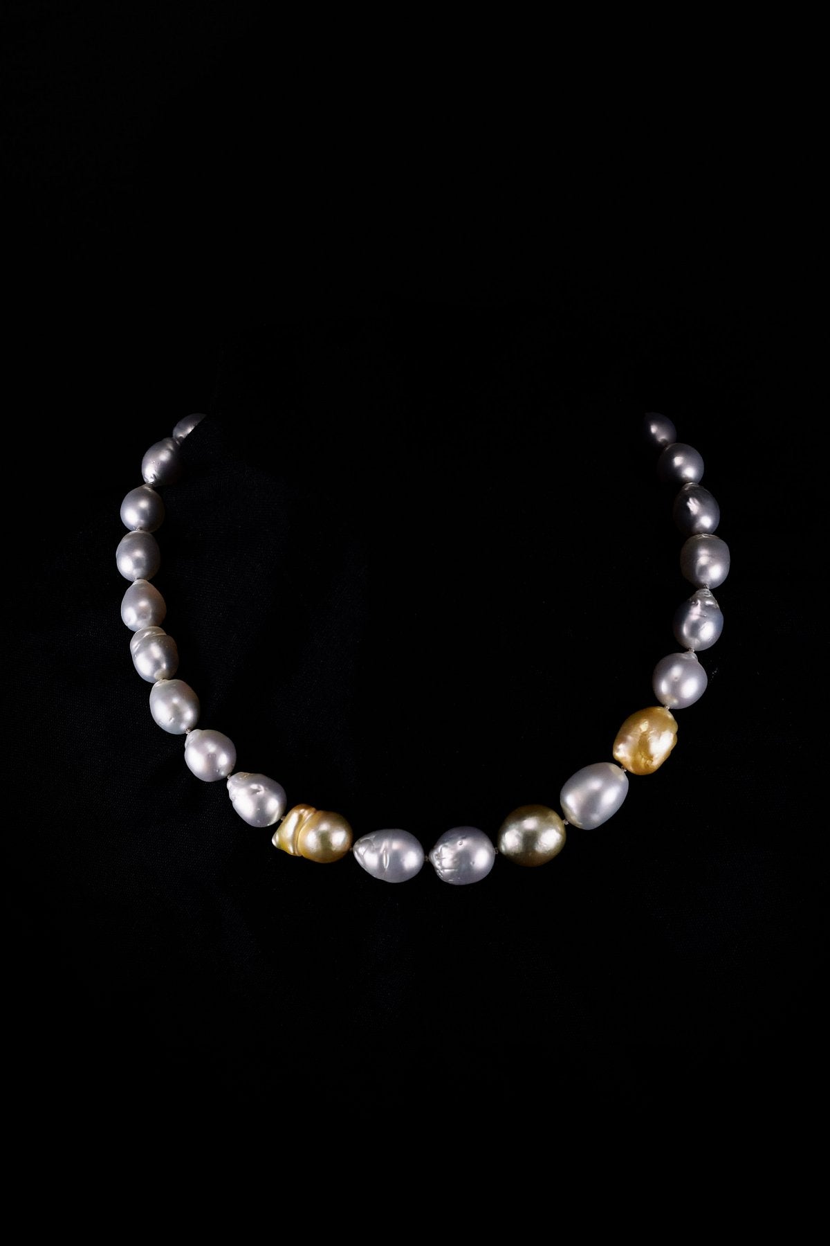 Mariko Tsuchiyama - Blue South Sea pearl necklace - 1