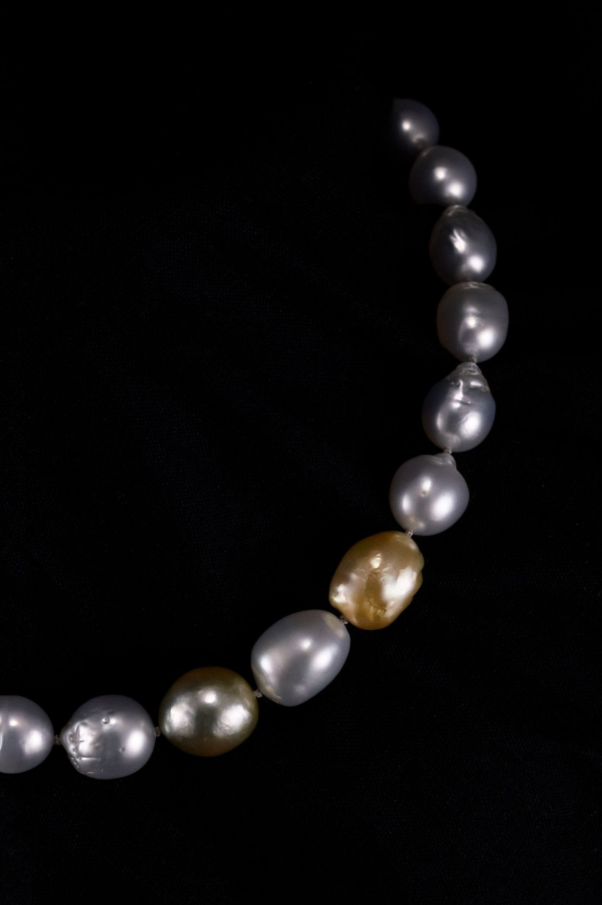 Mariko Tsuchiyama - Blue South Sea pearl necklace - 1