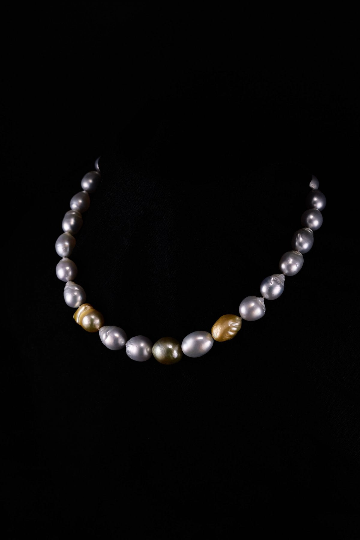 Mariko Tsuchiyama - Blue South Sea pearl necklace - 1