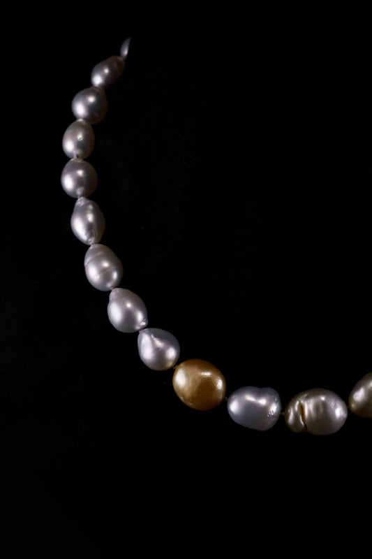 Mariko Tsuchiyama - Blue South Sea pearl necklace - 2