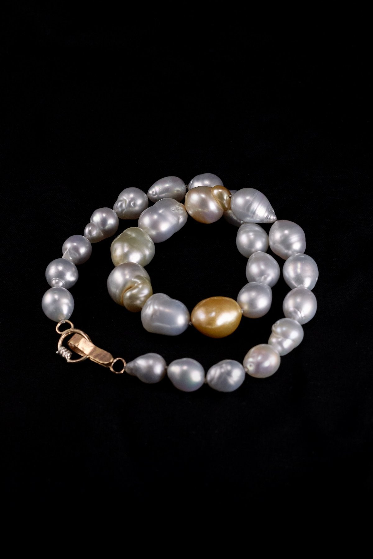 Mariko Tsuchiyama - Blue South Sea pearl necklace - 2