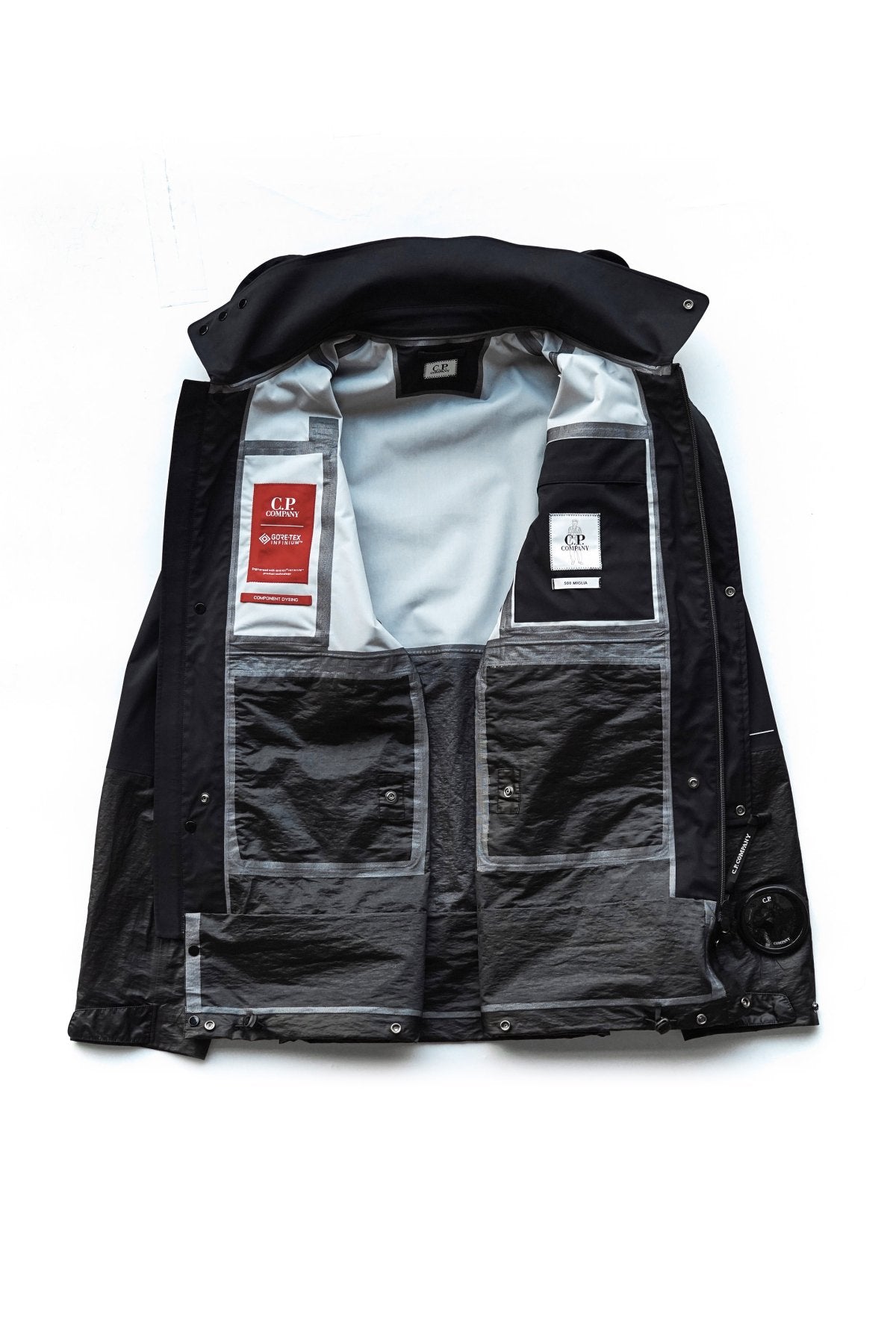 C.P. COMPANY - GORE-TEX 3L INFINIUM MIXED LA MILLE JACKET - BLACK