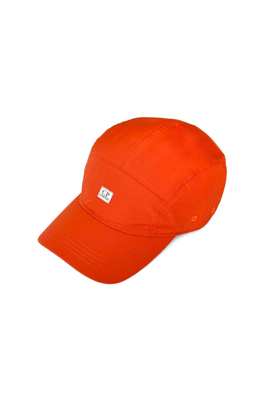 C.P. COMPANY - CHROME LOGO CAP - FIERY RED