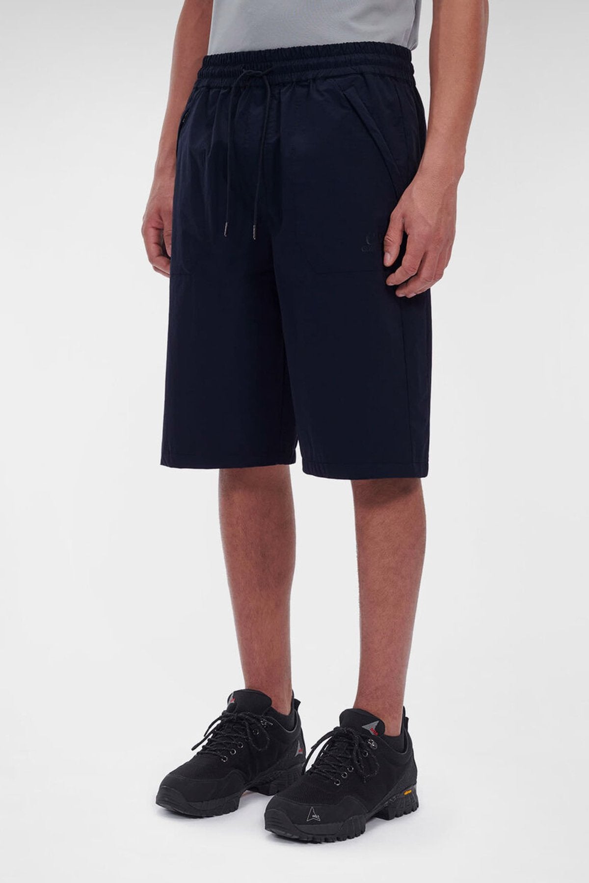 C.P. COMPANY - DYSHELL LOGO SHORTS - BLACK