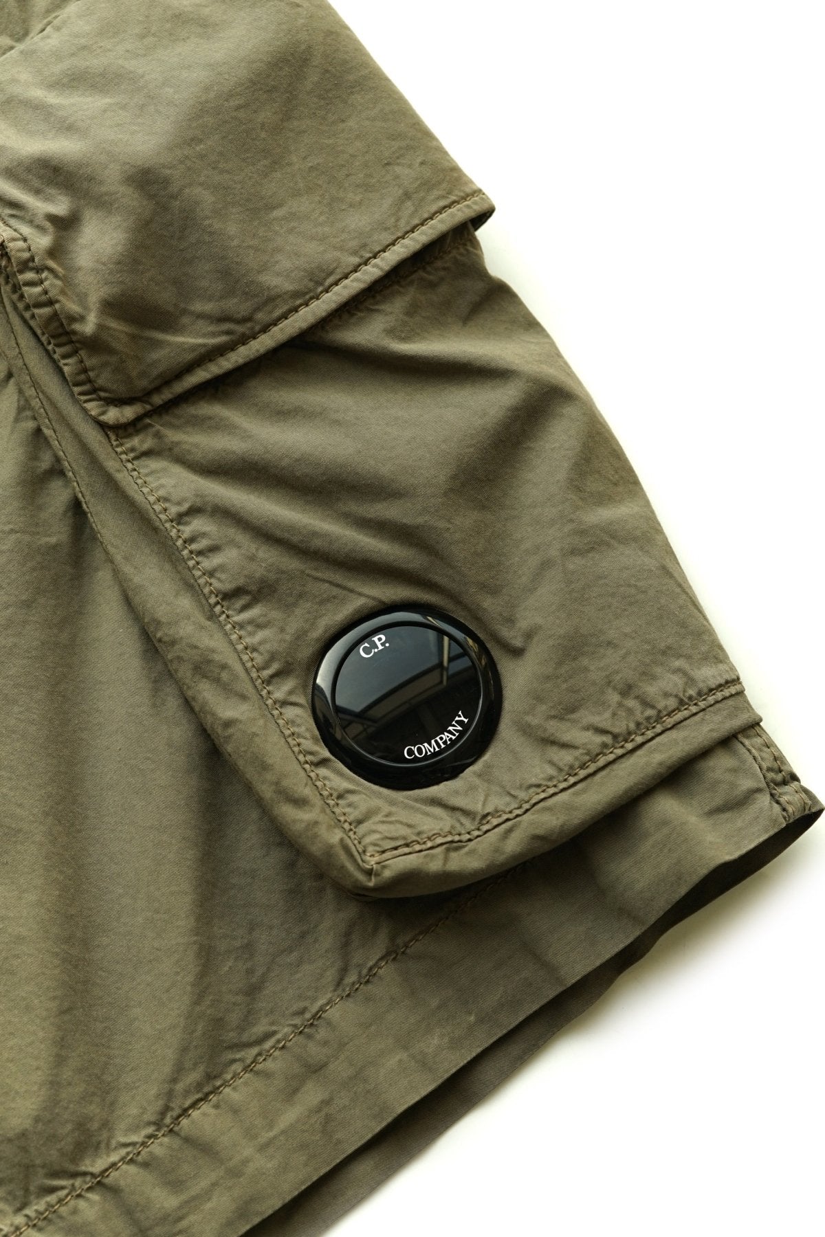 C.P. COMPANY - TWILL STRETCH UTILITY SHORTS - SENECA ROCK