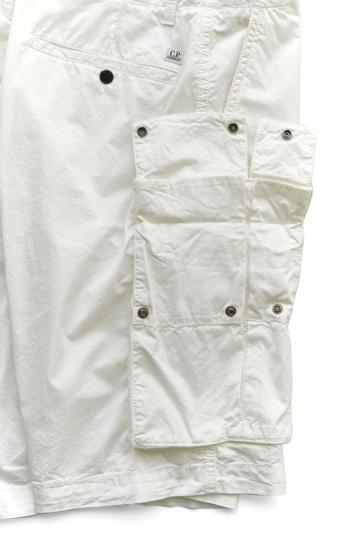 C.P. COMPANY - TWILL STRETCH UTILITY SHORTS - GAUZE WHITE