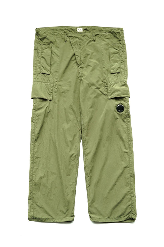 C.P. COMPANY - FLATT NYLON OVERSIZED PANTS - BURNT OLIVE