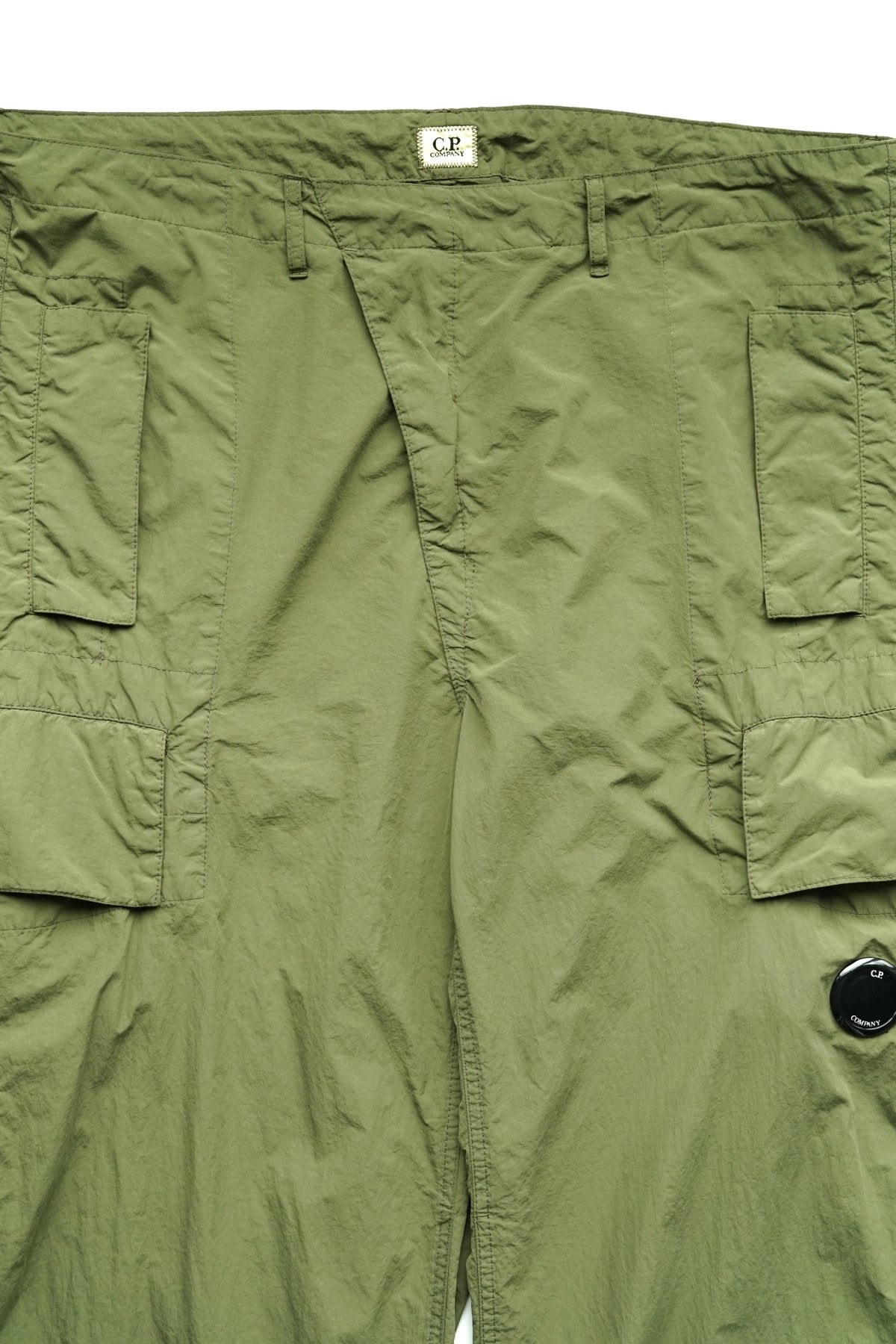 C.P. COMPANY - FLATT NYLON OVERSIZED PANTS - BURNT OLIVE