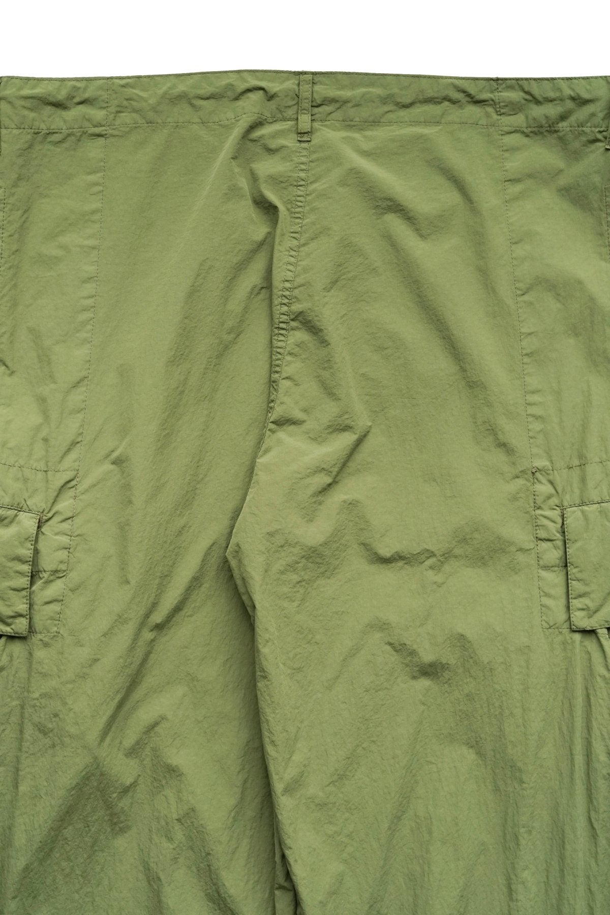 C.P. COMPANY - FLATT NYLON OVERSIZED PANTS - BURNT OLIVE