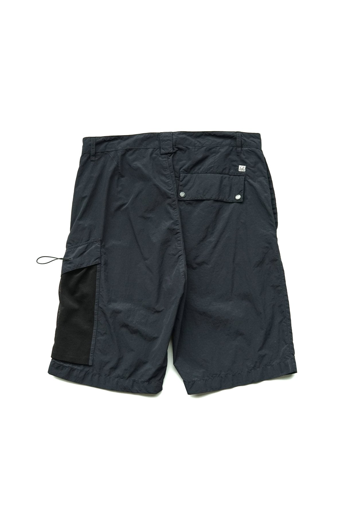 C.P. COMPANY - FLATT NYLON CARGO SHORTS - TOTAL ECLIPSE