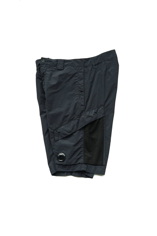 C.P. COMPANY - FLATT NYLON CARGO SHORTS - TOTAL ECLIPSE