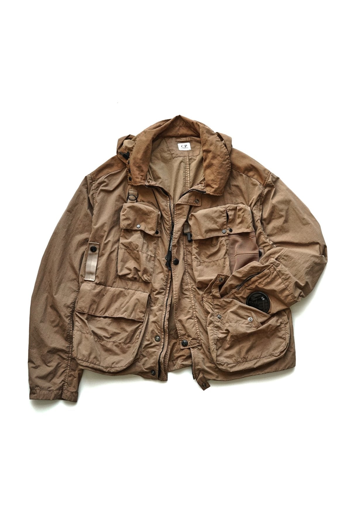 C.P. COMPANY - FLATT NYLON LA MILLE JACKET - FRIAR BROWN