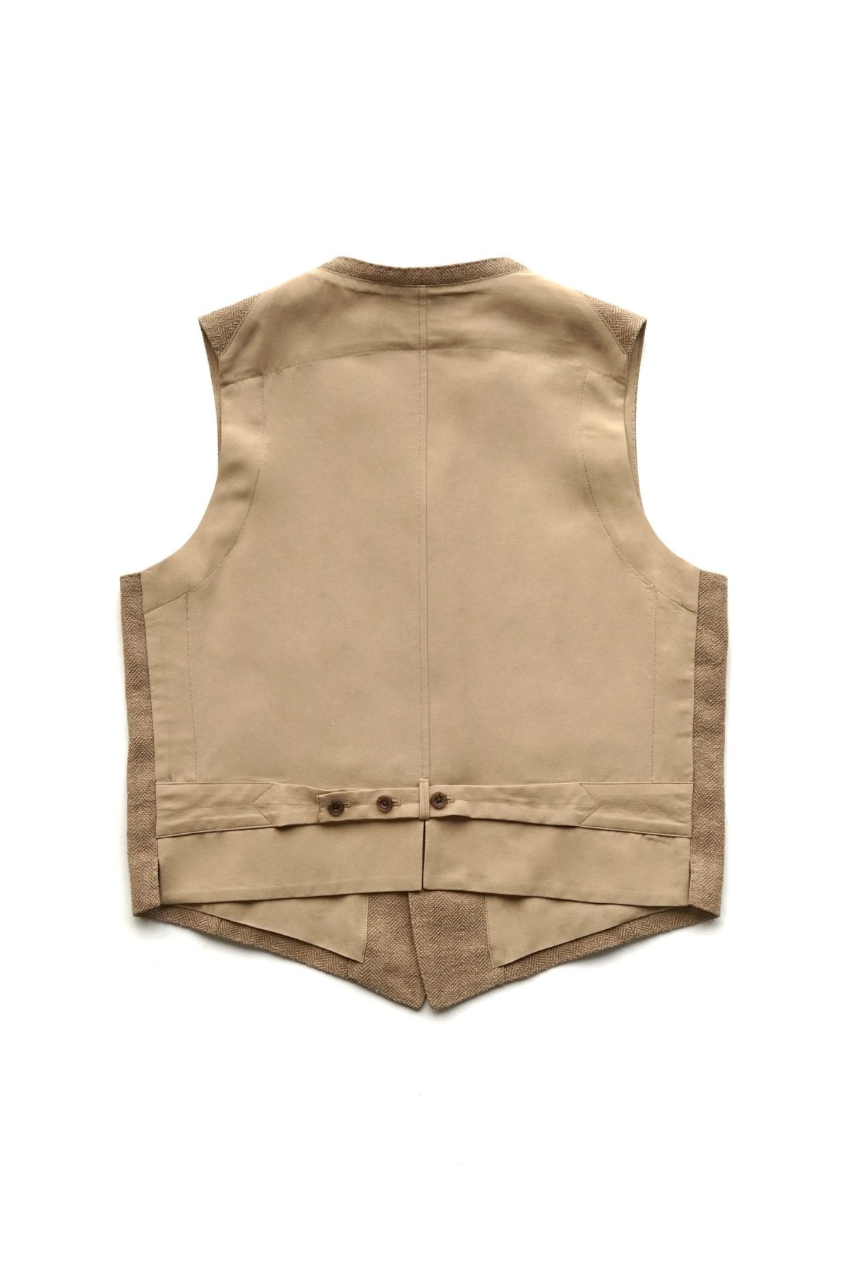 OLD JOE - PLEATED POCKET SPORTING VEST - DUNE