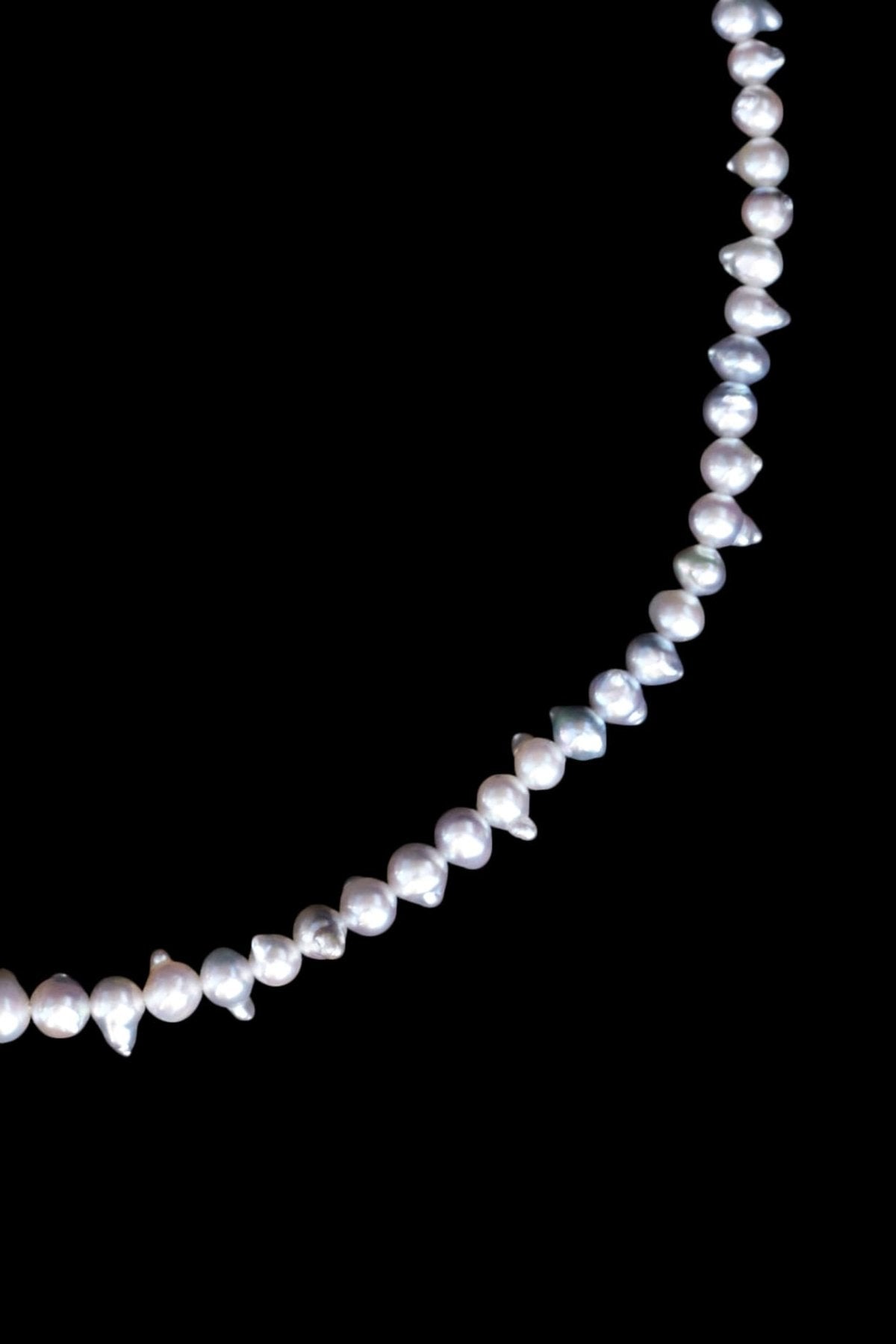 Mariko Tsuchiyama - Spiky Akoya pearl necklace