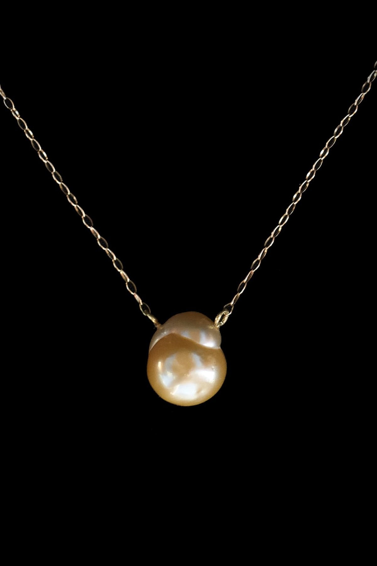 Mariko Tsuchiyama - Stud necklace - gold pearl