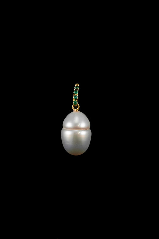 Mariko Tsuchiyama - Emerald &White South Sea pearl earring (Single)