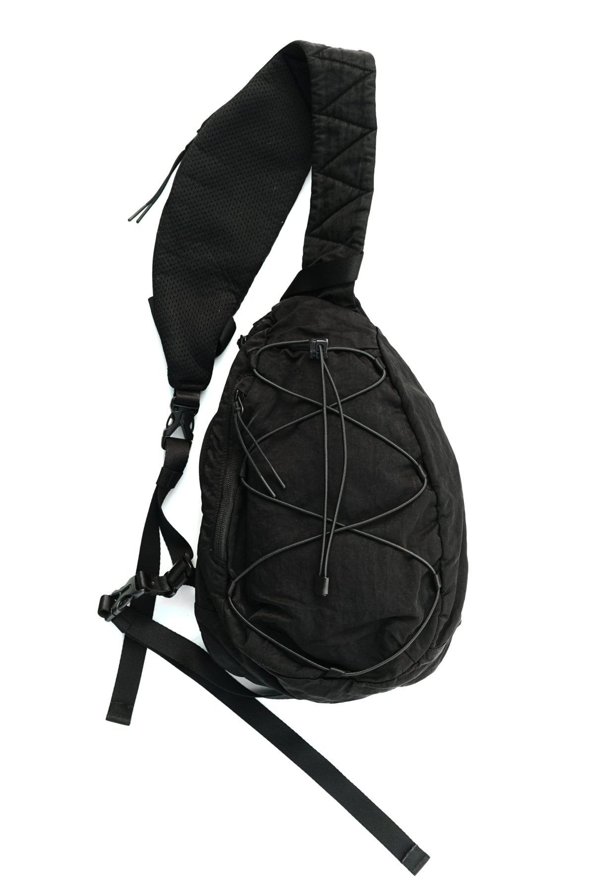 C.P. COMPANY - NYLON B CROSSBODY RUCKSACK - BLACK