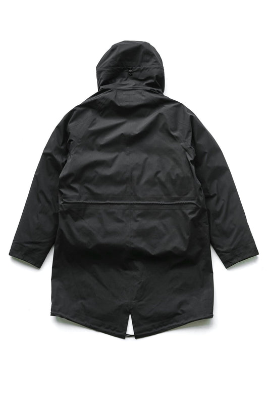 C.P. COMPANY - GORE-TEX 3L INFINIUM MIXED GOGGLE DOWN PARKA - BLACK