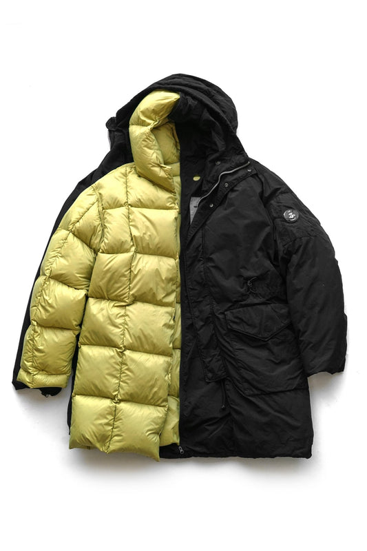 C.P. COMPANY - FLATT NYLON DOWN PARKA - BLACK